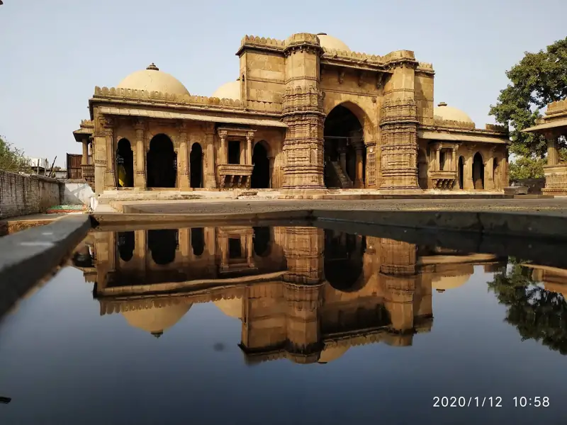 Ekta Nagar to Ahmedabad Cab